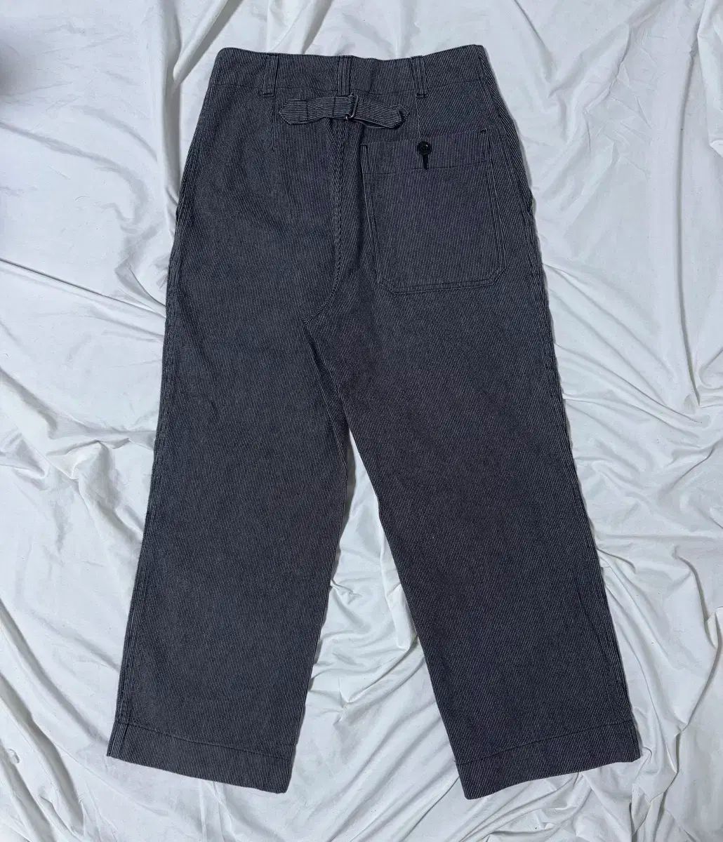 マーガレットハウエル mhl. シンチバッグ ピンストライプ コットンリネンパンツ