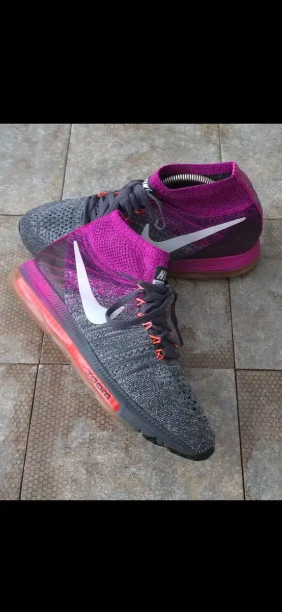 245 ナイキ ズーム オール アウト フライニット スニーカー ランニングシューズ