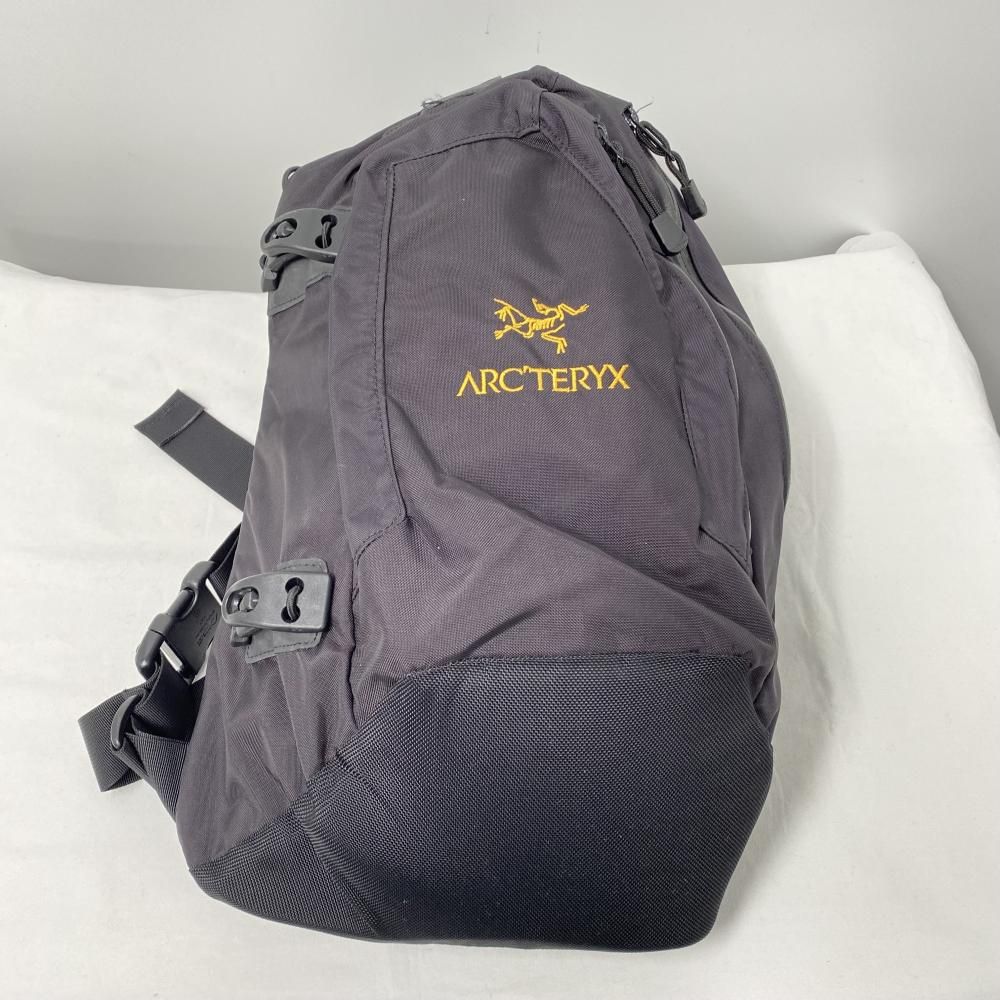 ARC'TERYX クイバー ボディバッグ 【公式通販】