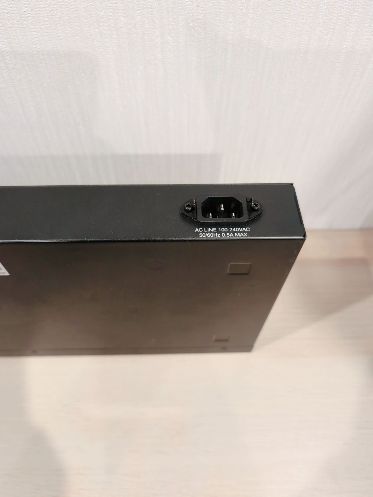 D-Link DGS-1210-24 Switch 24 Ports ウェブ スマート イーサネット スイッチ 動作未 ジャンク WWW_OPDRERGINERDOGAN_COM