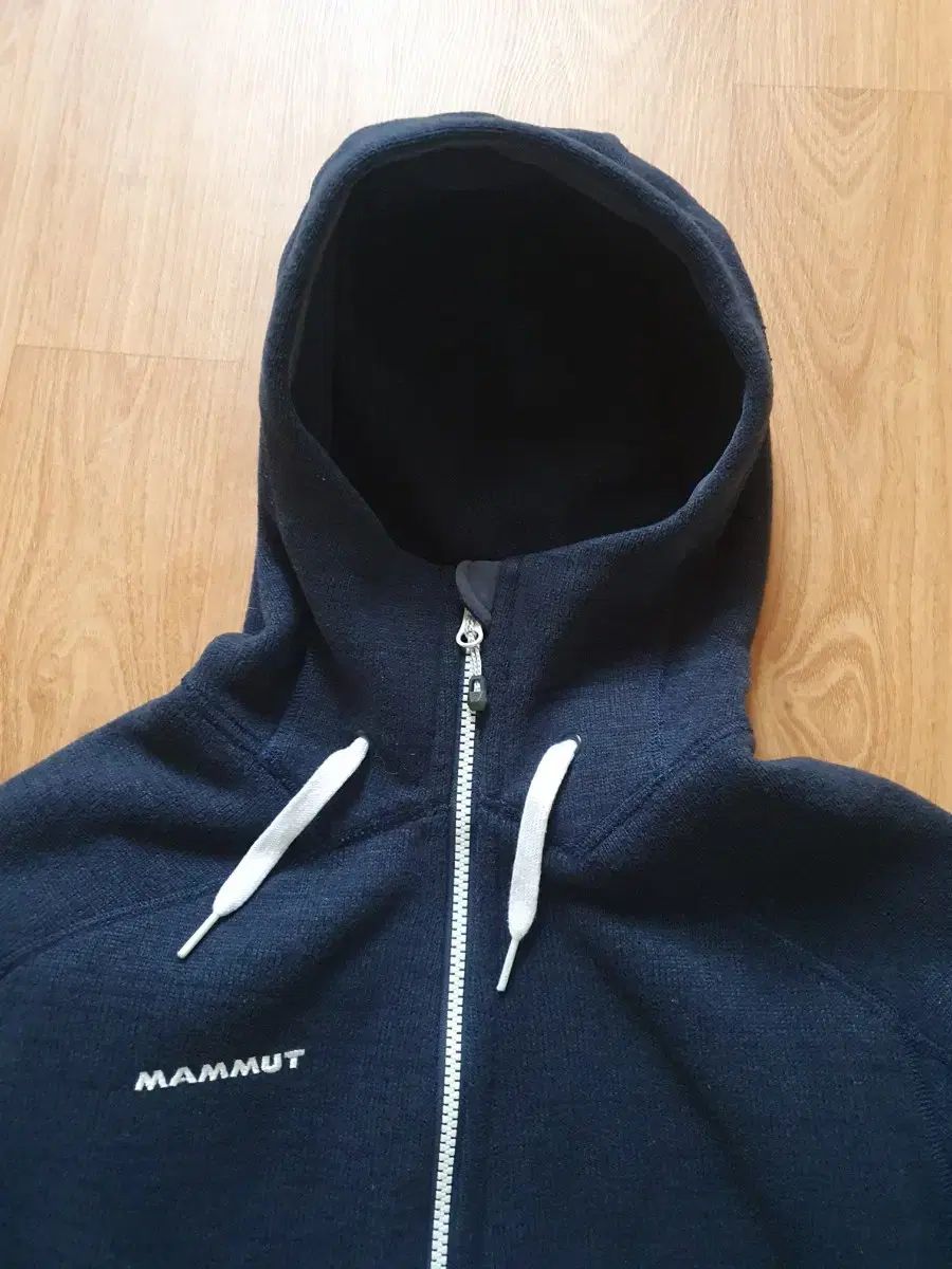 マムート mammut arctic Hooded s