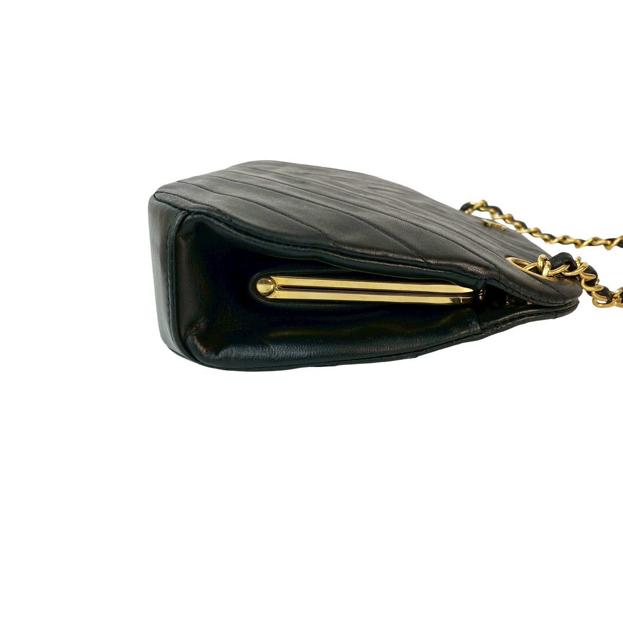 極 美品 シール有 1番台 CHANEL シャネル Vステッチ ココマーク