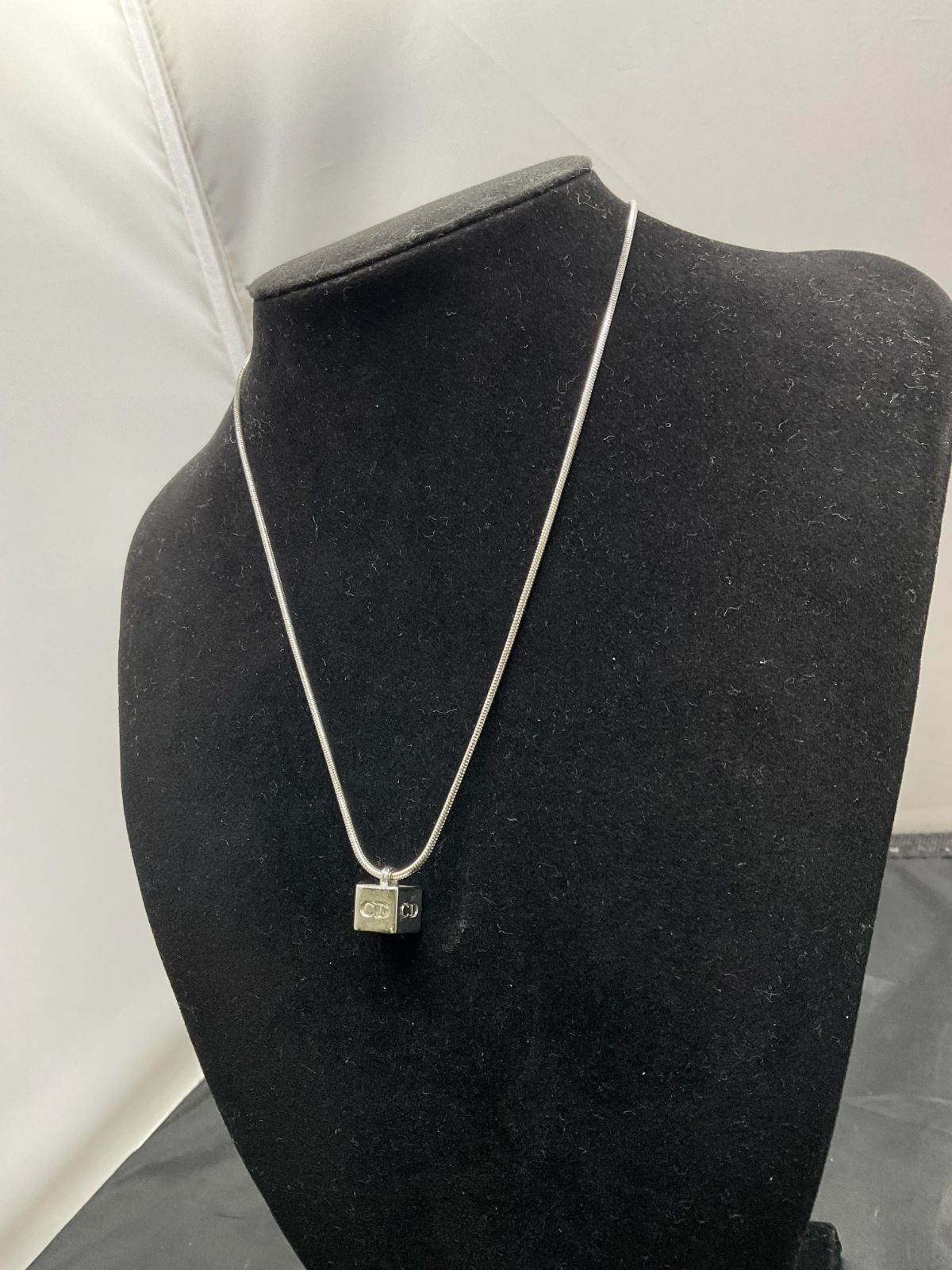 クリスチャンディオール ネックレス B25082747