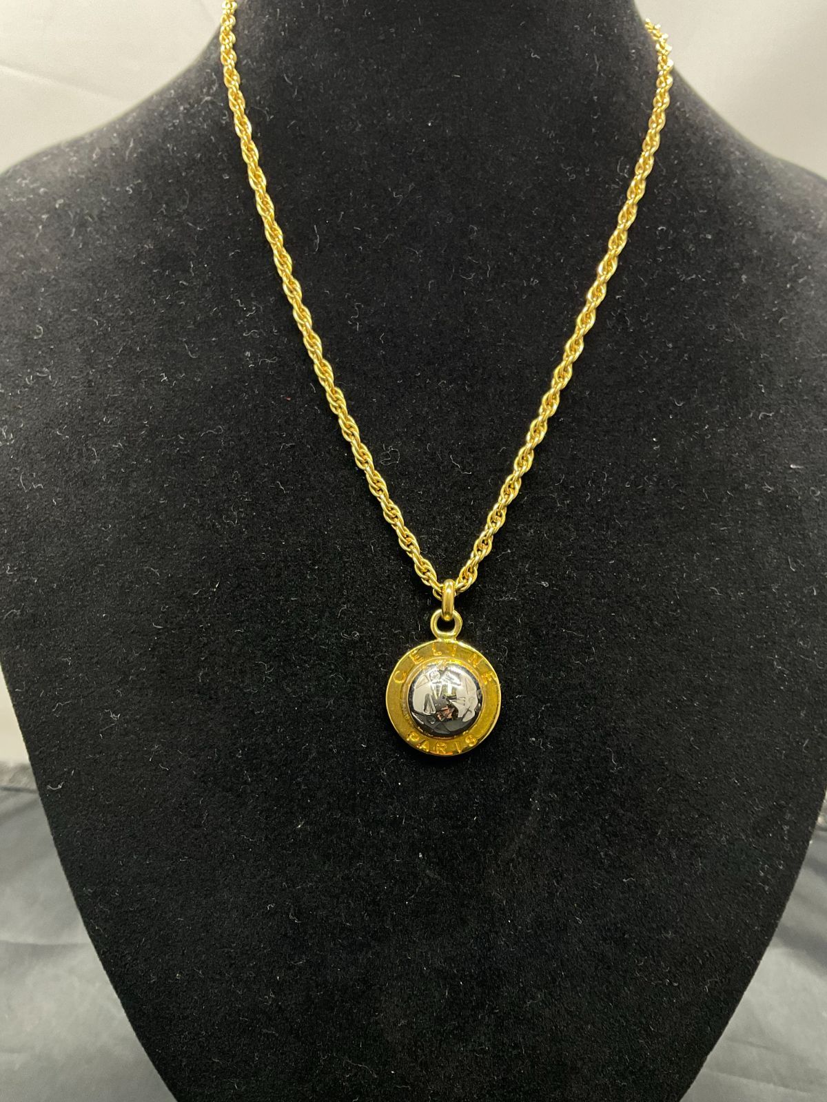 セリーヌ ネックレスサークルチャーム B25082884