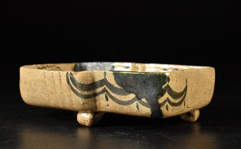 瓢箪図足付向付