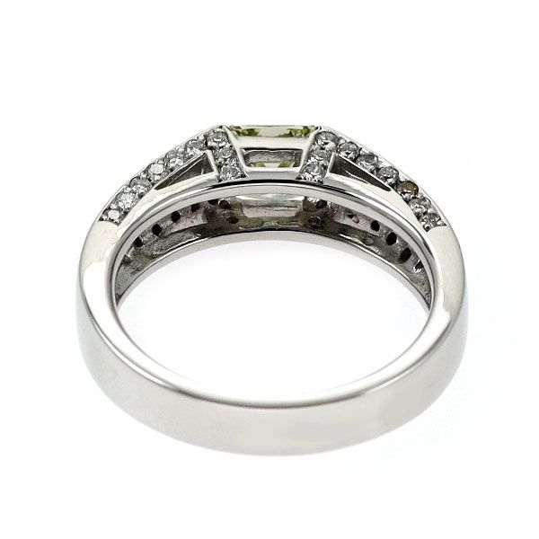 Pt900 プリンセスカット ダイヤモンド リング 0.568ct D0.55ct