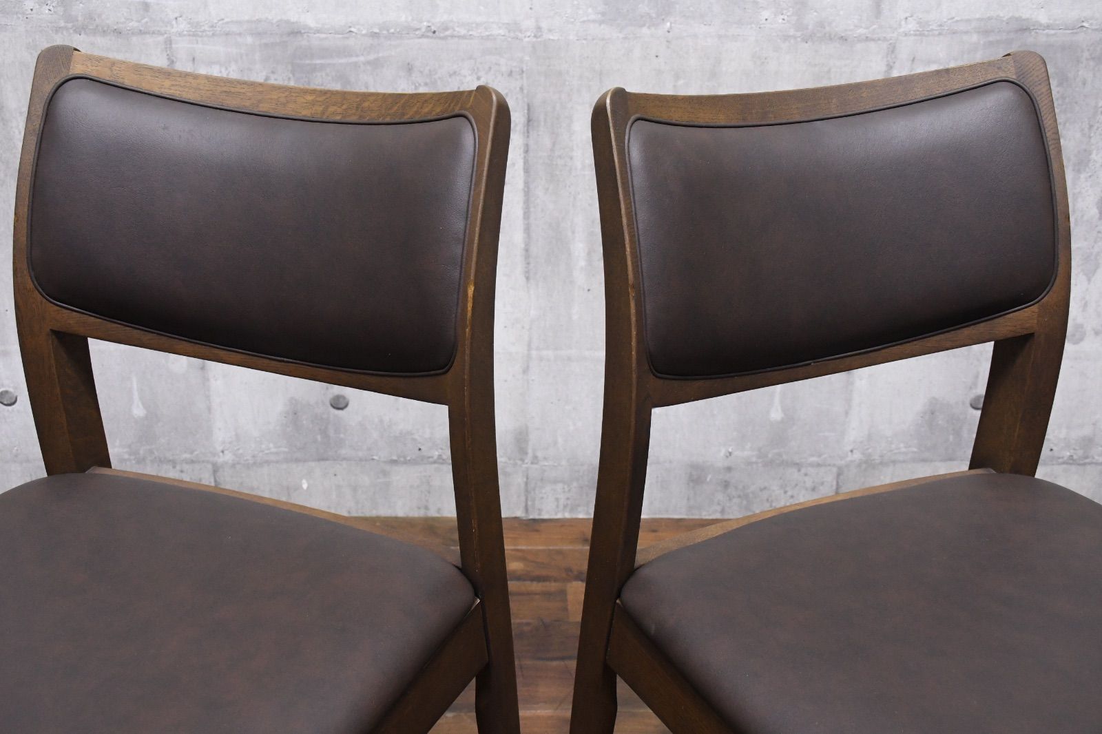 合成皮革張り サイドチェア