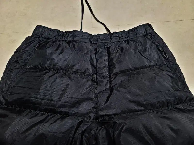 ブラックヤク グースダウンパンツ