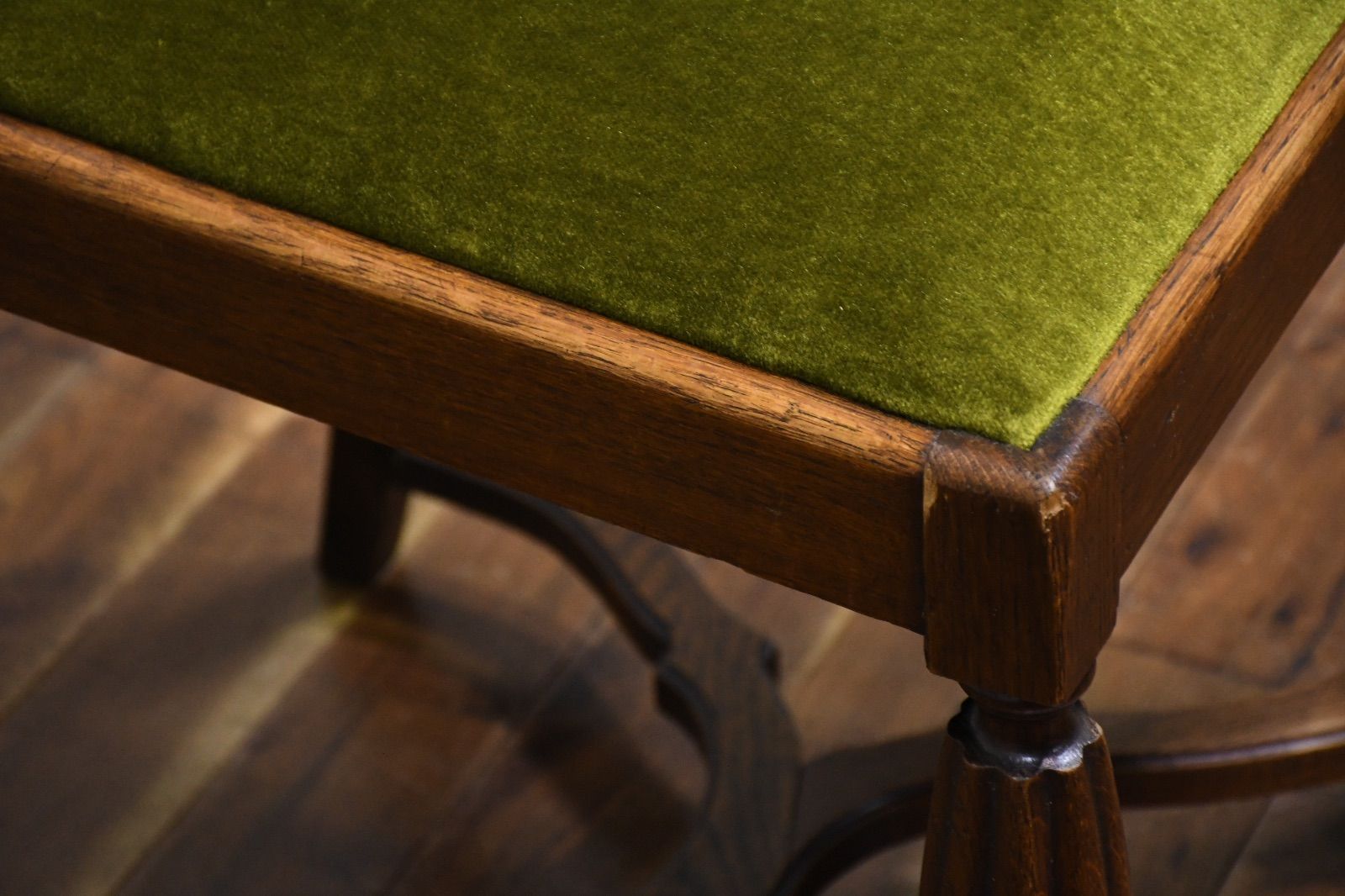 サイドチェア 単鋲打ち