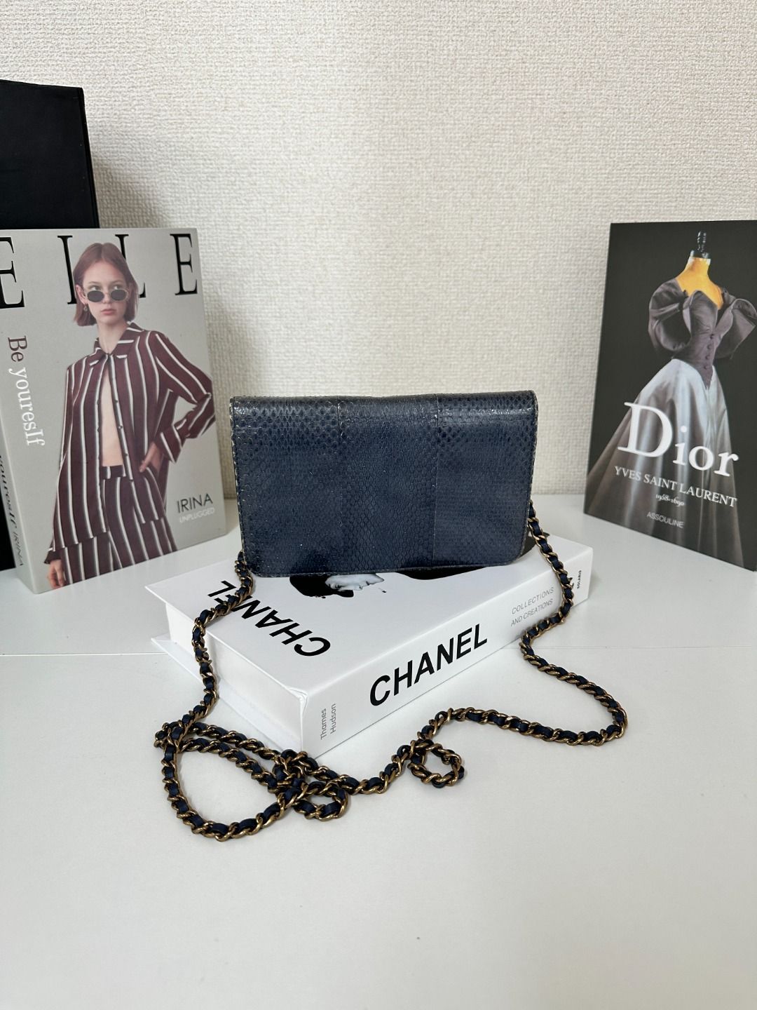 リザード型押し レザー