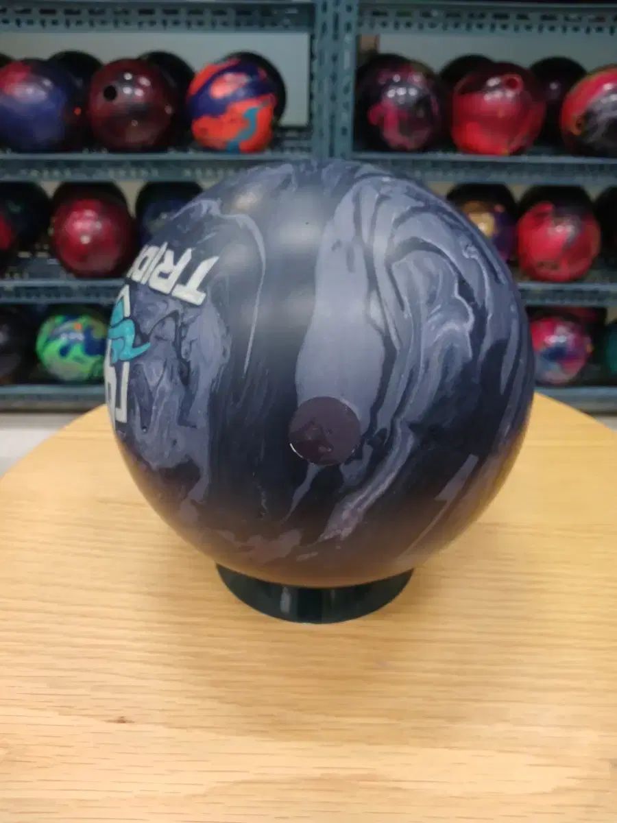  ボーリングボール 復元完 16 p トライダン オリジナル ボウリング スポーツ