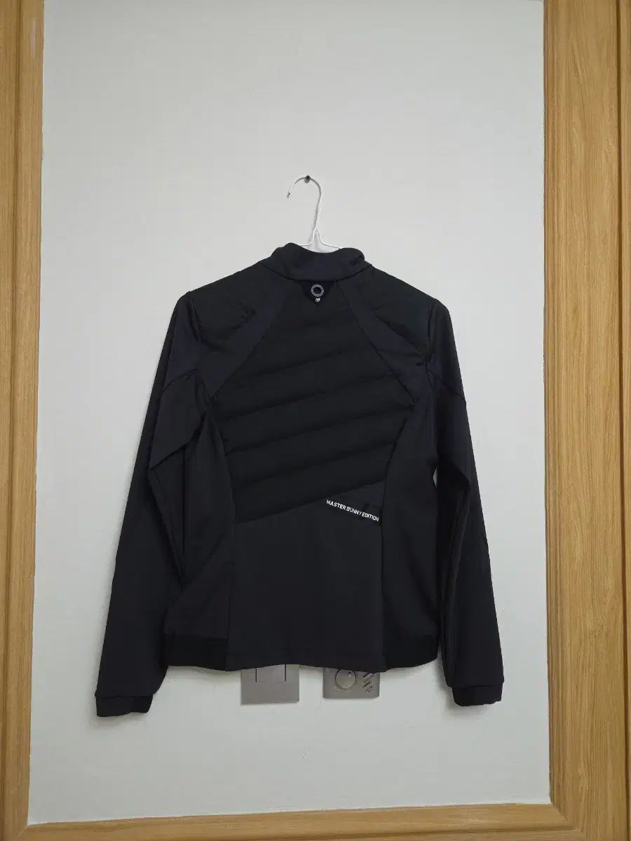 マスターバニーエディション ダウンジャケット 0サイズ ブラック ㅡ着払い 130 000円