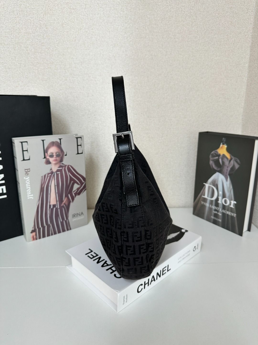 フェンディ ズッカ柄