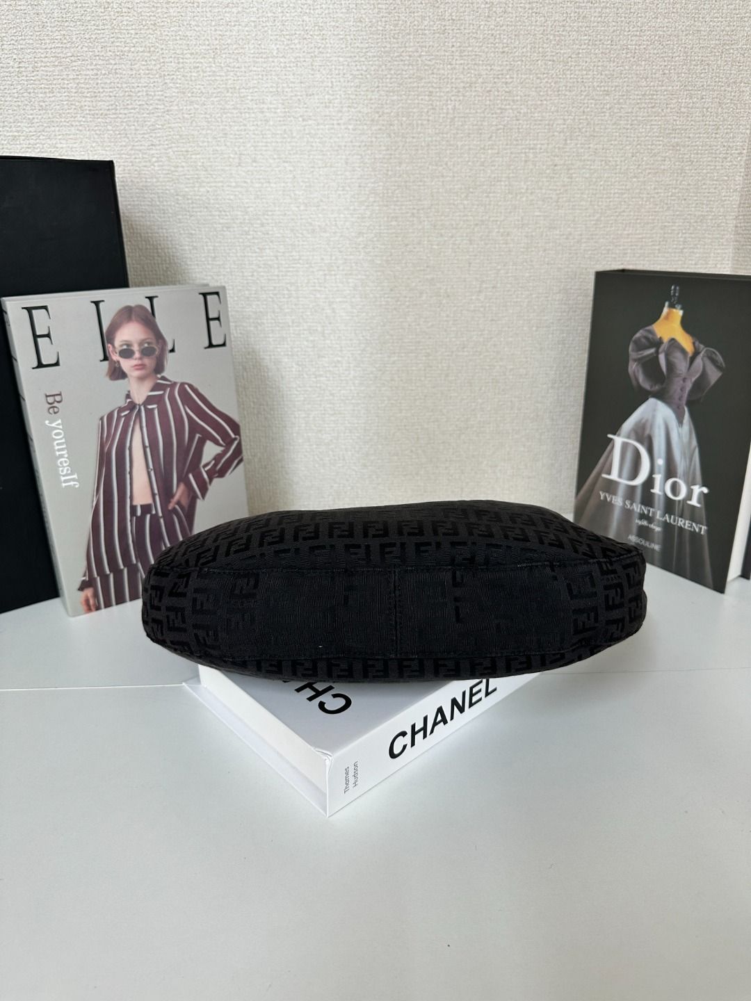 FENDI フェンディ