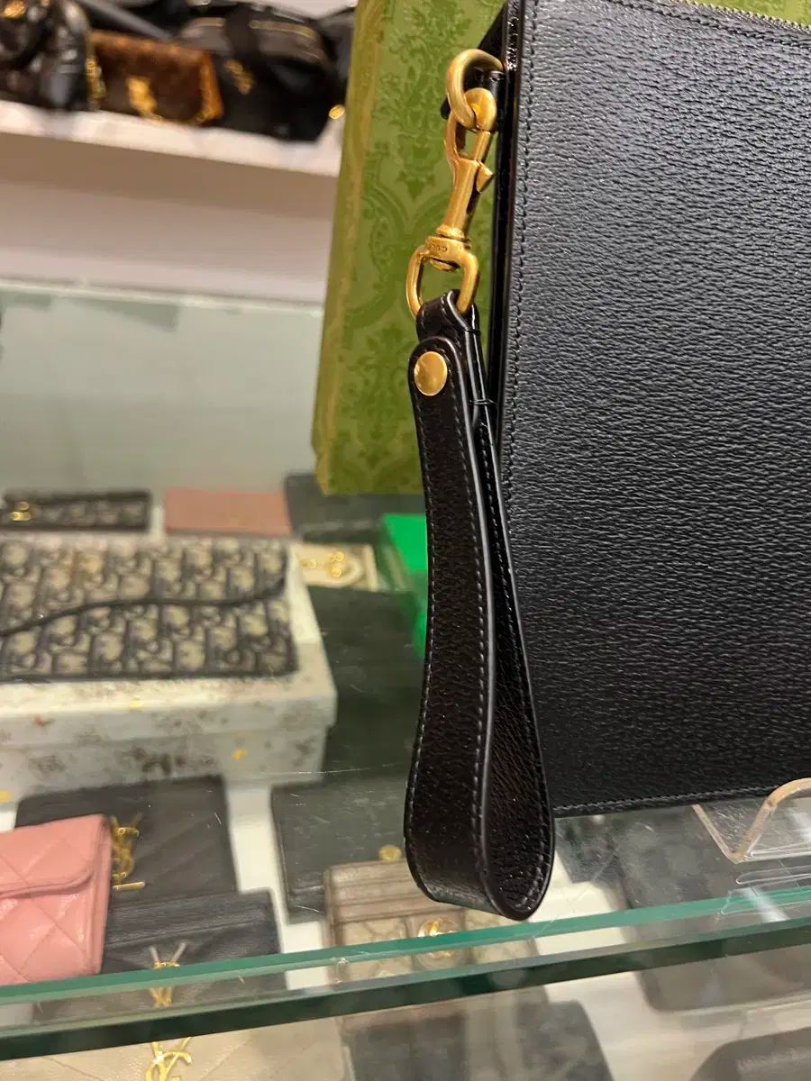 マーモント GGロゴ