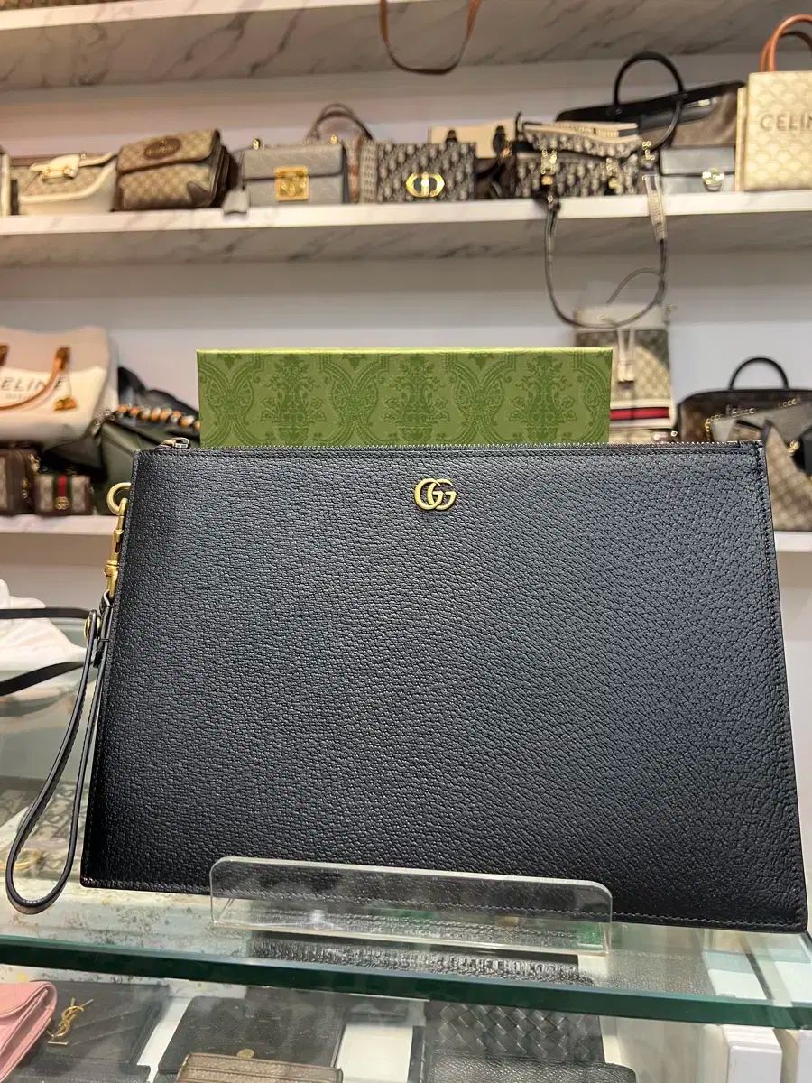 グッチ マーモント GGロゴ クラッチバッグ ブラック