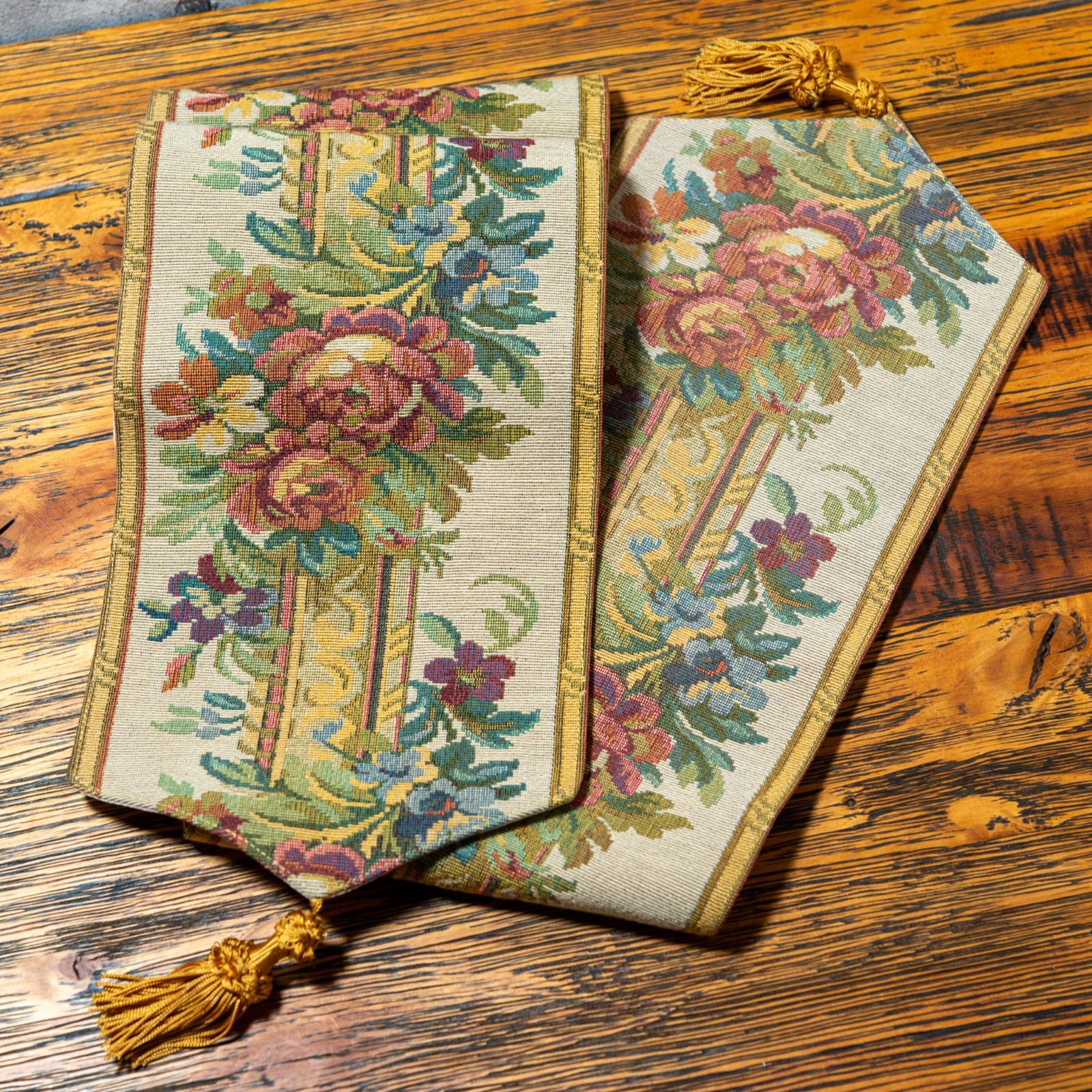 イタリア製 ゴブラン織り タッセル付きテーブルランナー 幅18.5×長さ142cm