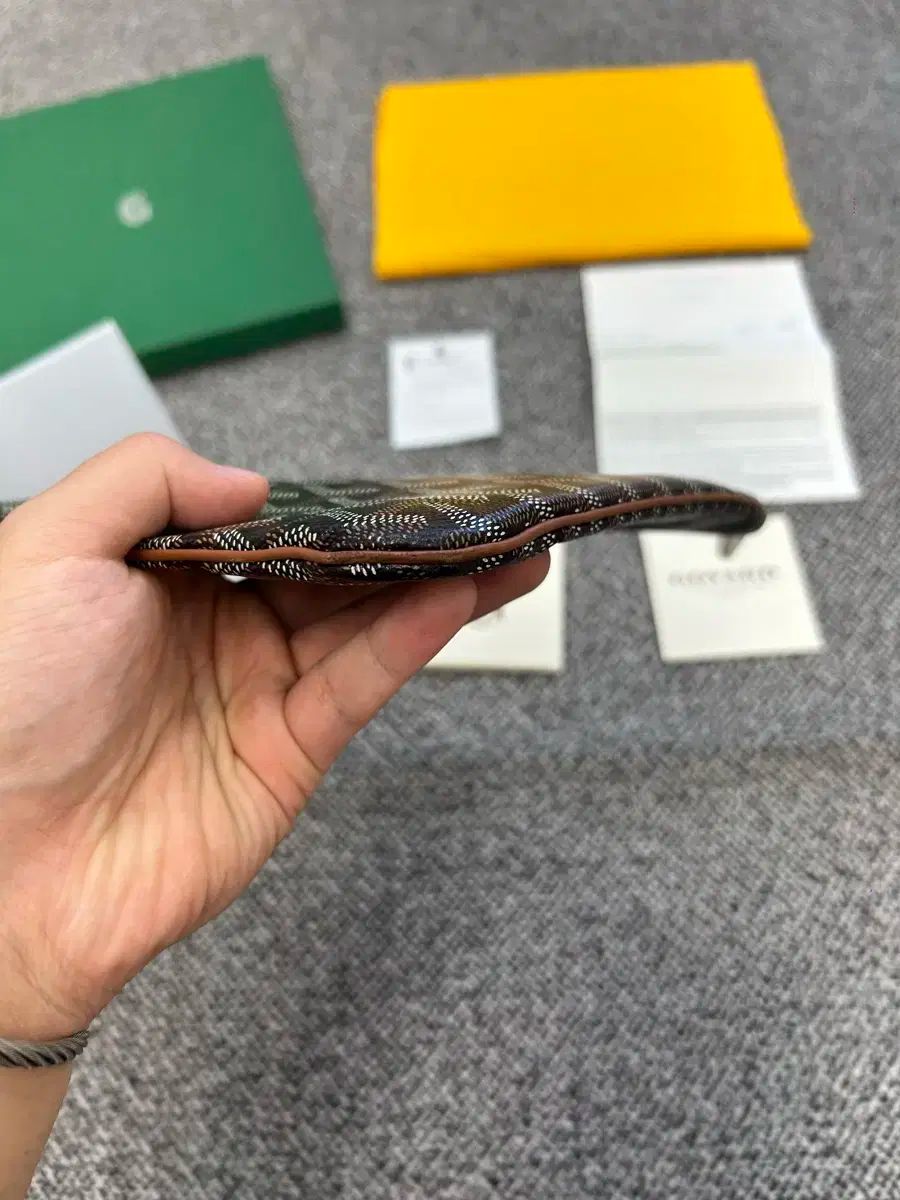 クラッチバッグ