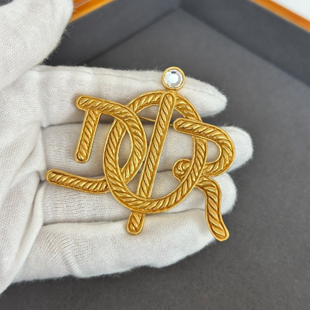 Christian Dior クリスチャン ディオール ストーンロゴ エンブレム ブローチ