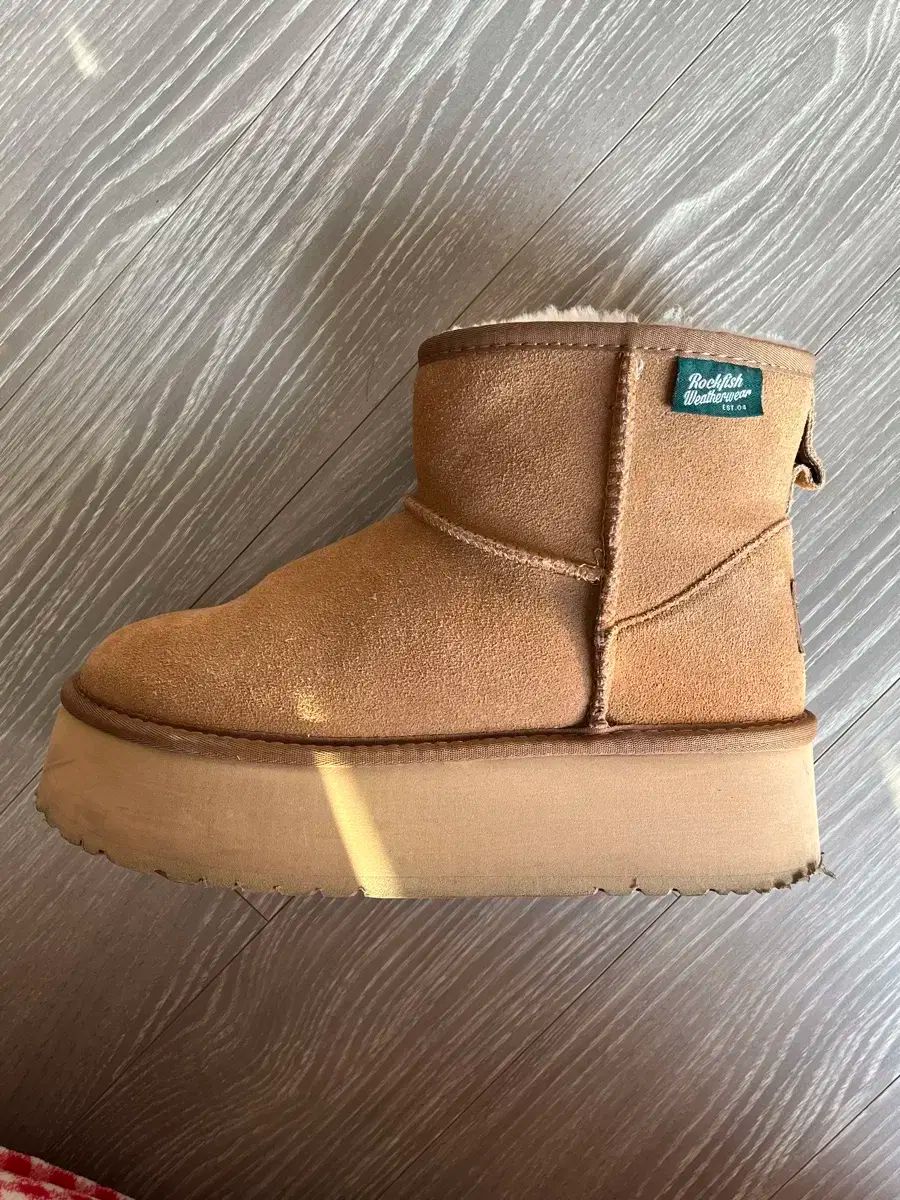 プラットフォーム