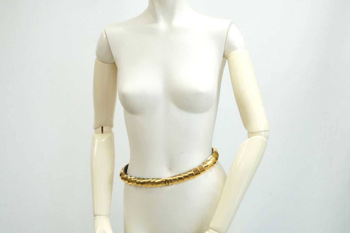 シャネル ヴィンテージ 70 28 約S ナローベルト ウエストマーク ココマーク ゴールドプレート デザイン レザー CHANEL 4257k