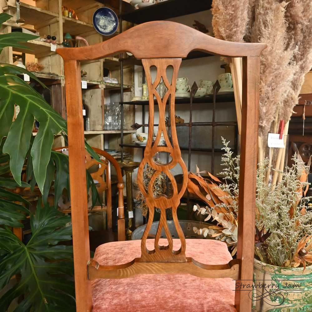 アンティークチェア