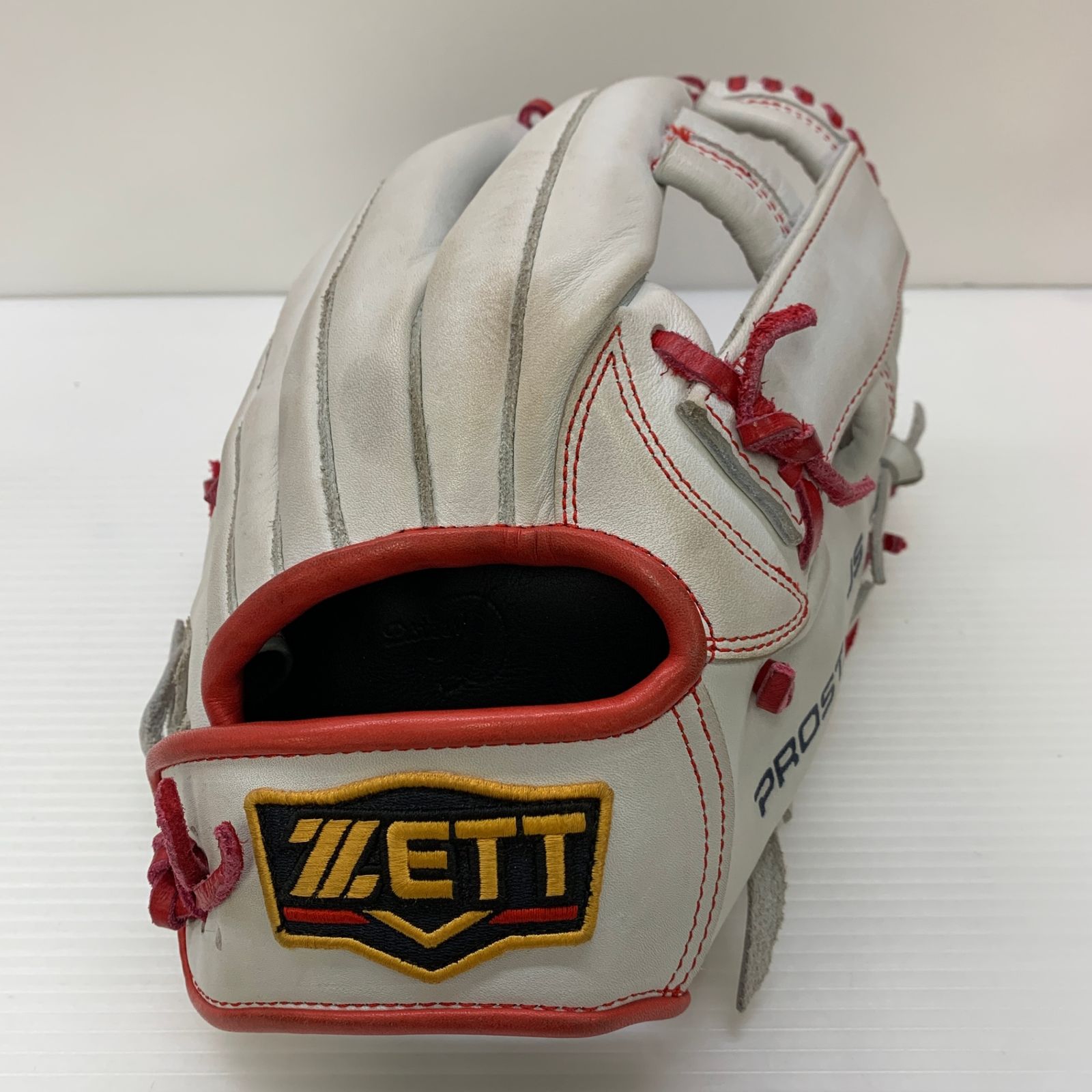 ゼット ZETT プロステイタス 軟式 大人 一般 内野手用 グローブ グラブ 右投げ BRGPRO 品 野球 6758