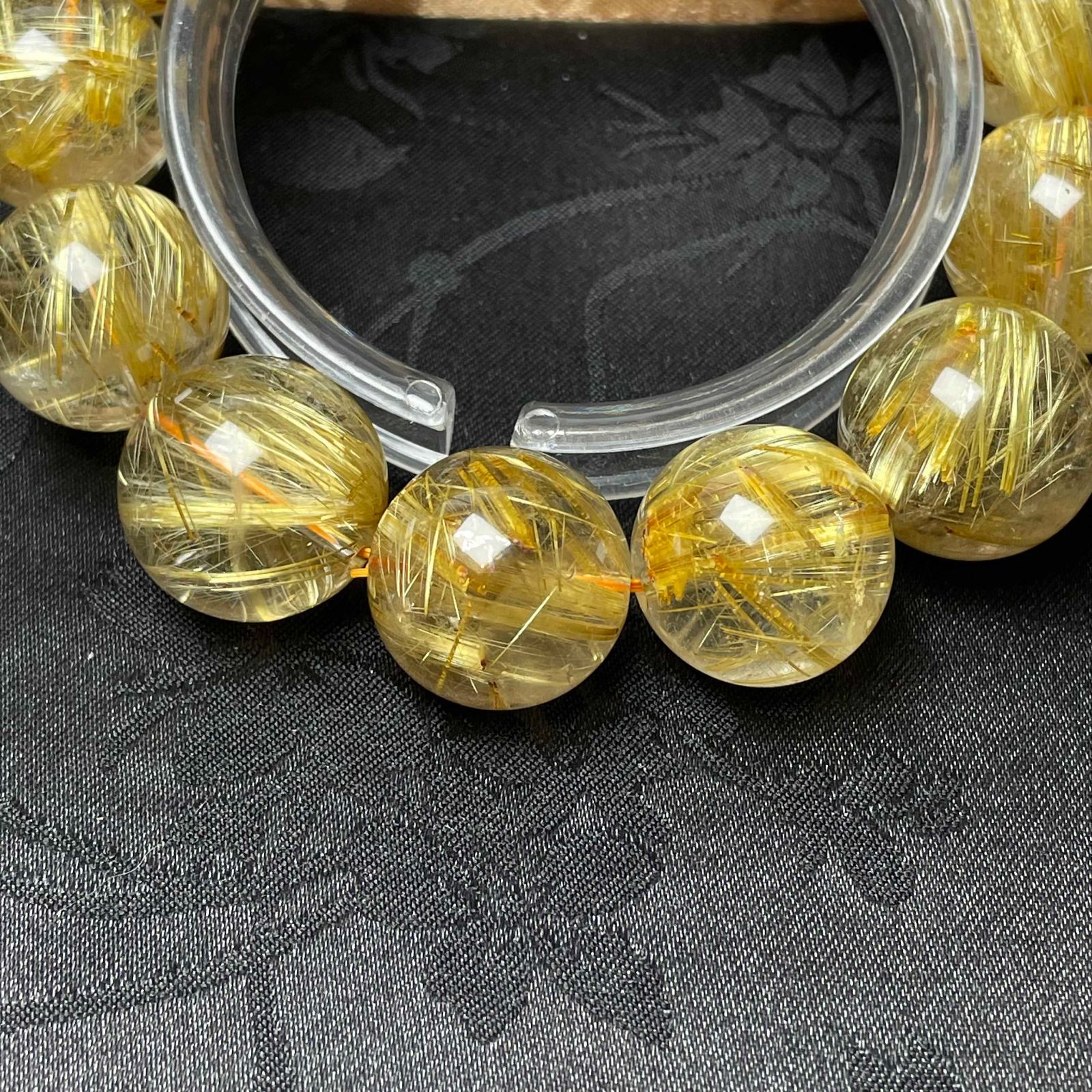 絶賛 EU製 ! 満針ルチルクォーツ ブレスレット パワーストーン 天然石 金運 お守り プレゼント 17.8-18.7mm ZZ1623 FORTGASGNV_COM_BR