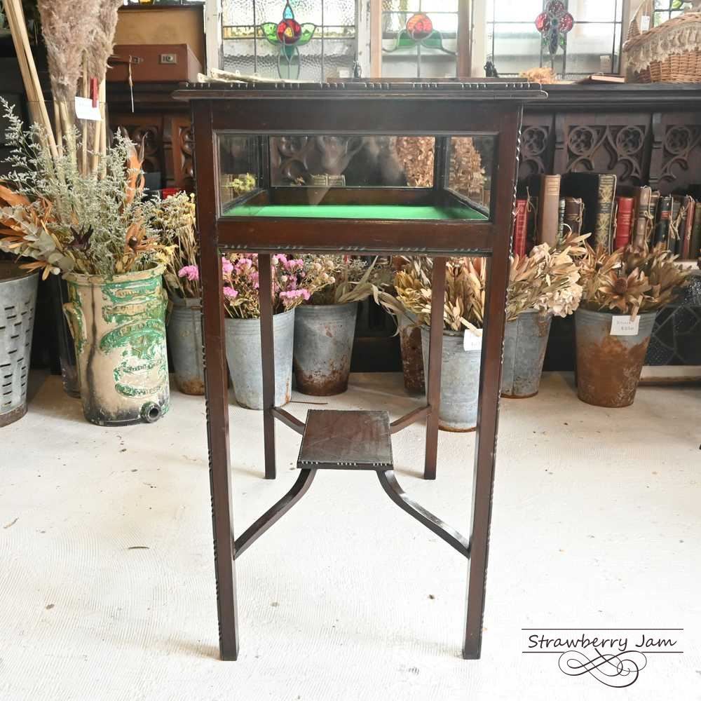 スモールキャビネット ショーケース