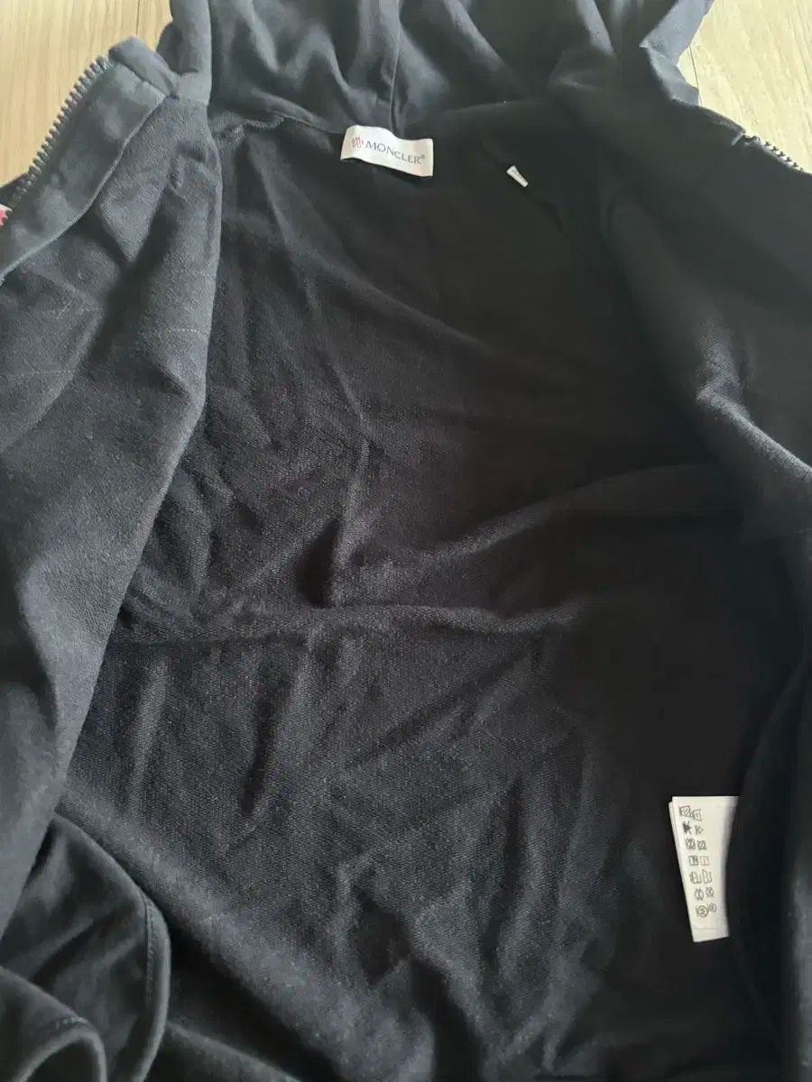 モンクレール ブラック ピンクLINE フードジップアップ ズボン 12 y