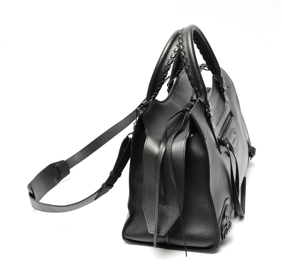バレンシアガ BALENCIAGA ネオクラシック シティ ミディアム ショルダーバッグ 638470 レザー ブラック 商品番号 K-159400
