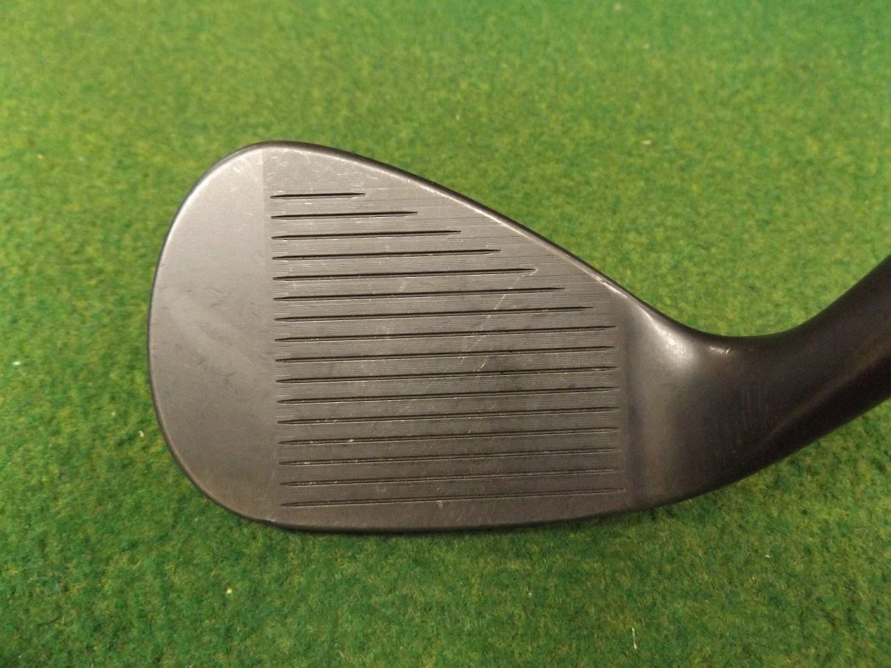 ジェットブラック