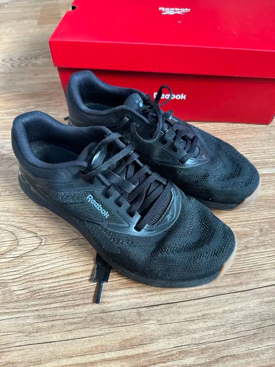 リーボック ナノX5 ブラックブラウン