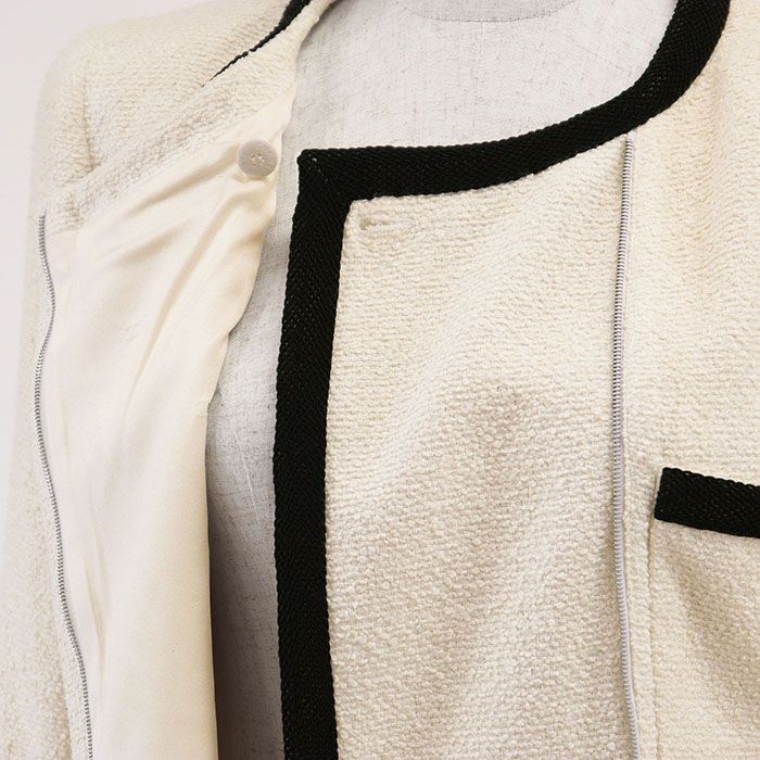 シャネル　98C　ノーカラージャケット　バイカラー　ココマーク　パイピング　38 シャネル 98C ノーカラージャケット バイカラー ココマーク パイピング