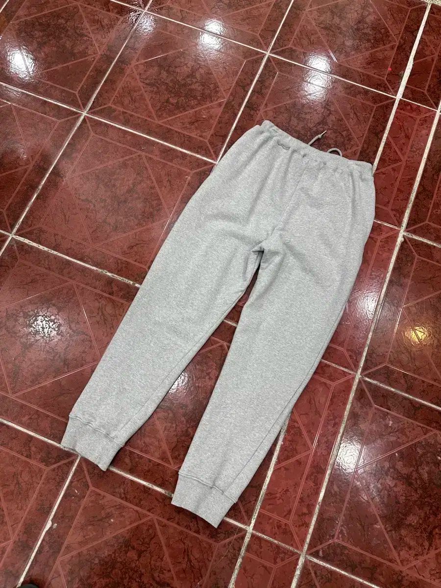ジョガースウェットパンツ