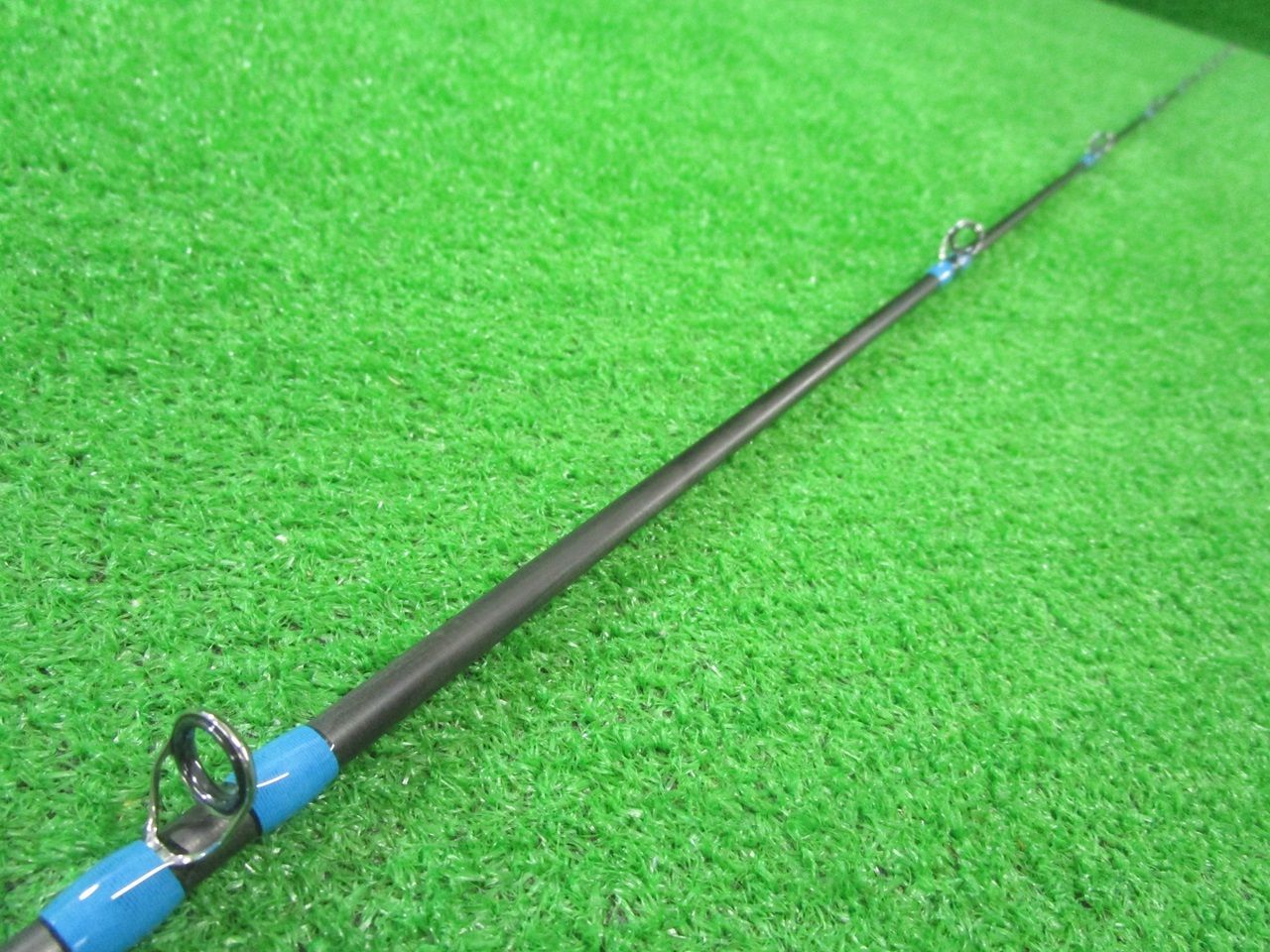 タイニー プラグ