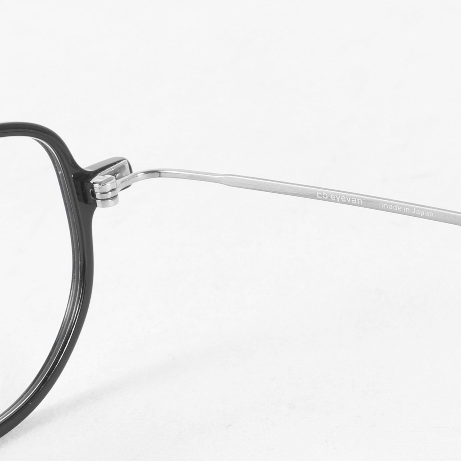 E5 eyevan イーファイブ アイヴァン p5 ハイカウントアセテートフレーム メガネ | ブラックフレーム クリアレンズ | 46□22 154 | 日本製 ブランド ファッション アイテム 小物【メンズ】【中古】【K4624】 E5 eyevan イーファイブ アイヴァン p5 ハイカウントアセテート