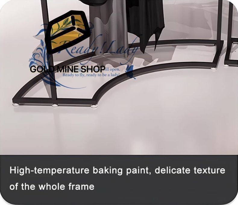 半円形の衣類棚 ブティック