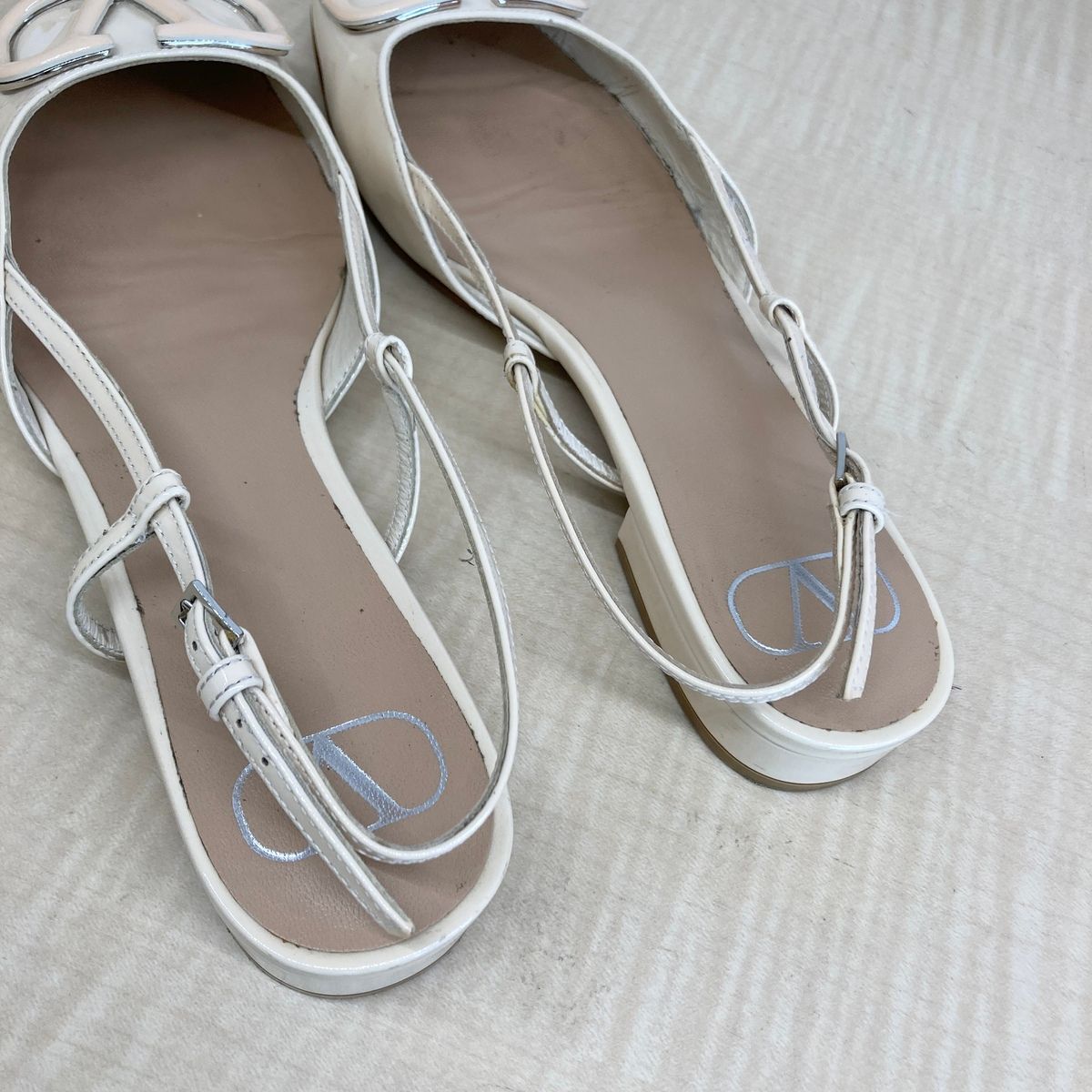 シグネチャー スリングバック