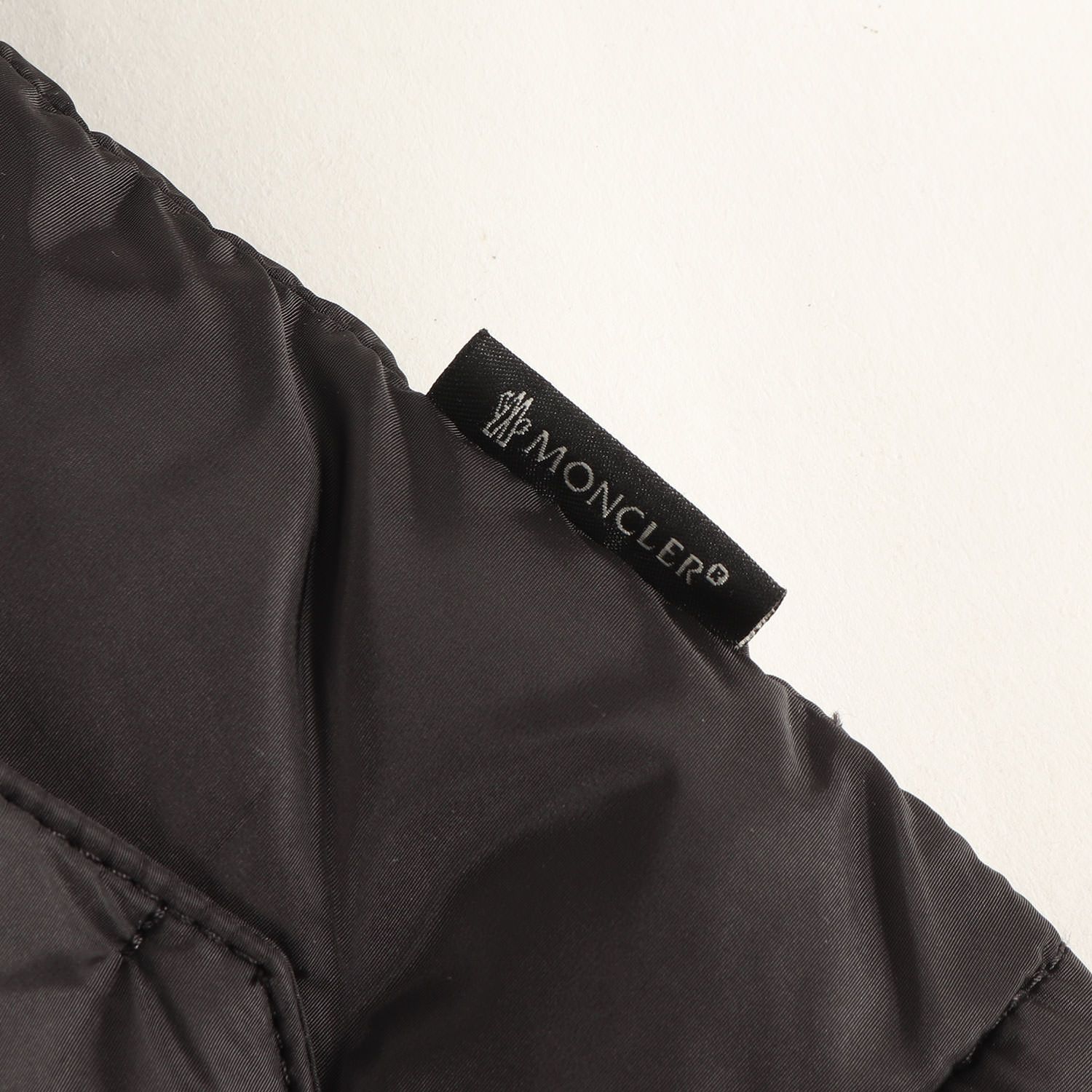 MONCLER モンクレール ベスト ブラック 黒 サイズ 3 フード付き ハイネック ダウンベスト TAPAJOS GILET 020914330500 54155 アウター ジャケット 上着 メンズ KANDAIZUMI_COM