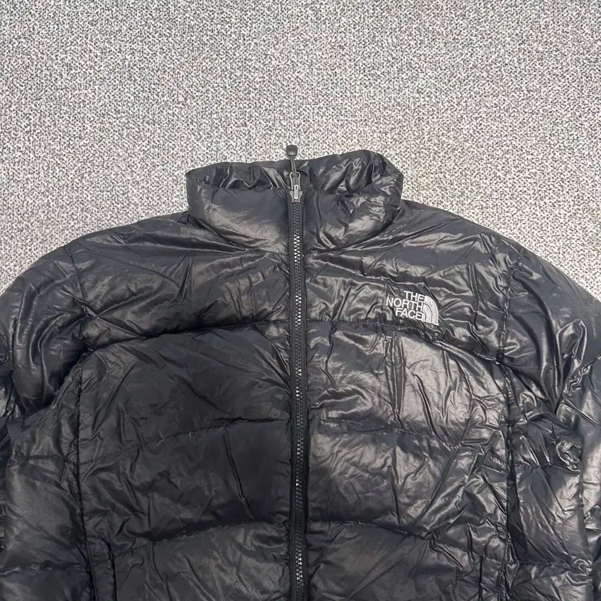 THE NORTH FACE ザノースフェイス 光沢 ブラック ダウン