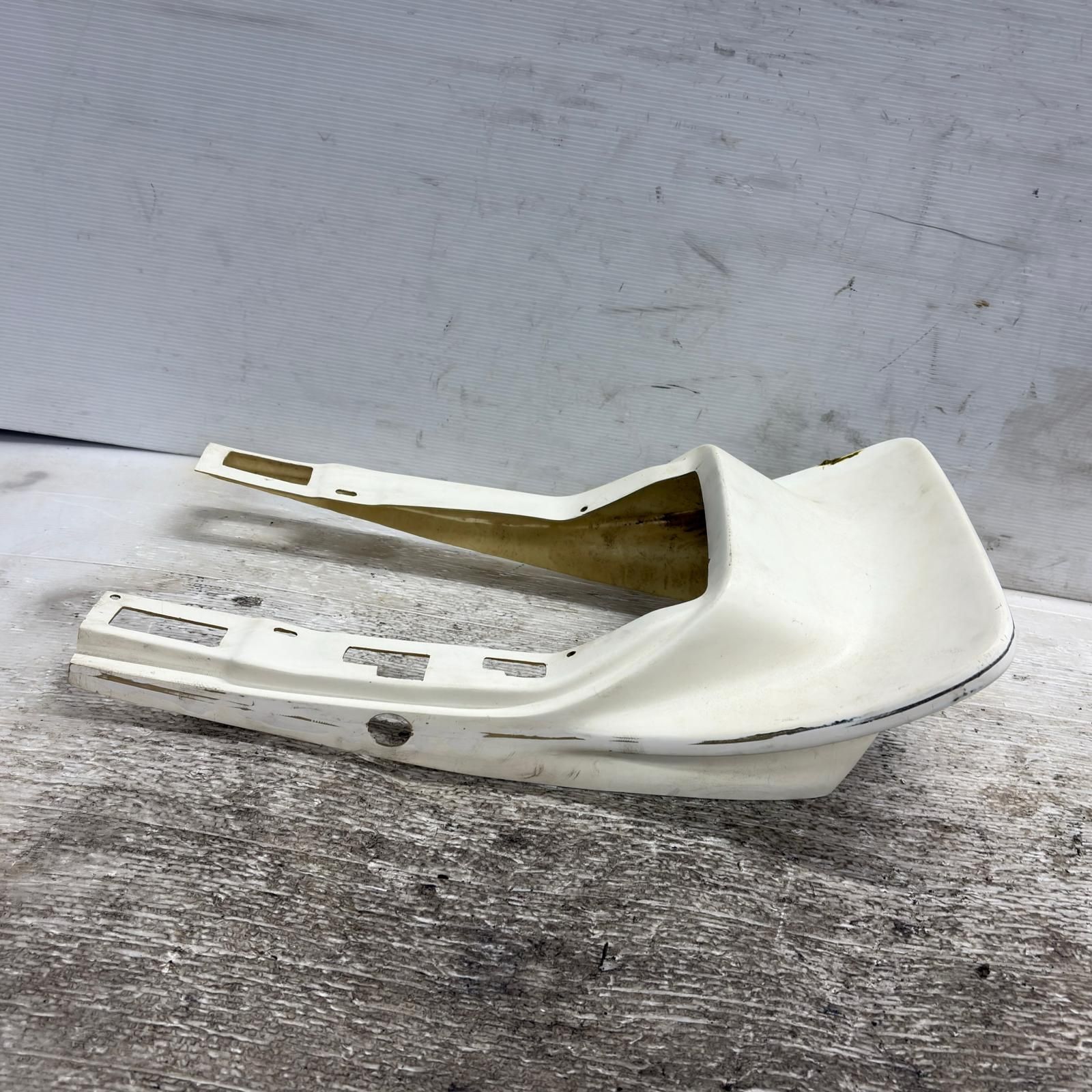 テールカウル スズキ