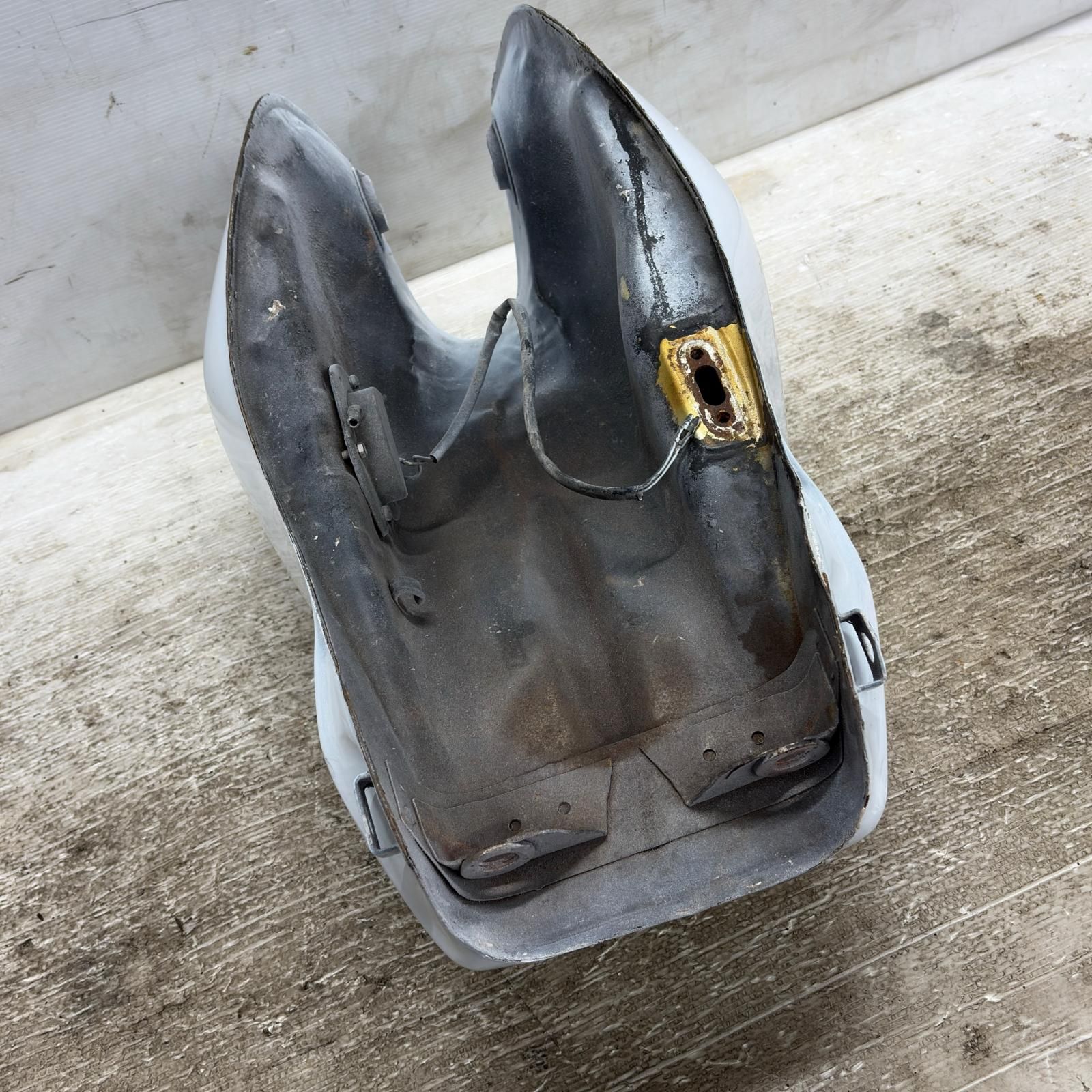 SUZUKI GS450 ガソリンタンク スズキ BRIGHTFACE_UK