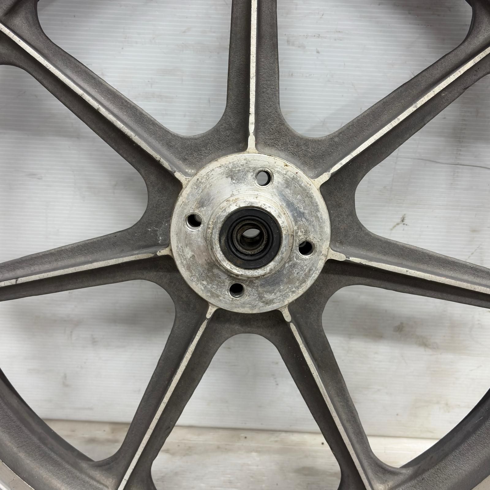 KAWASAKI Z1000 フロントホイール カワサキ