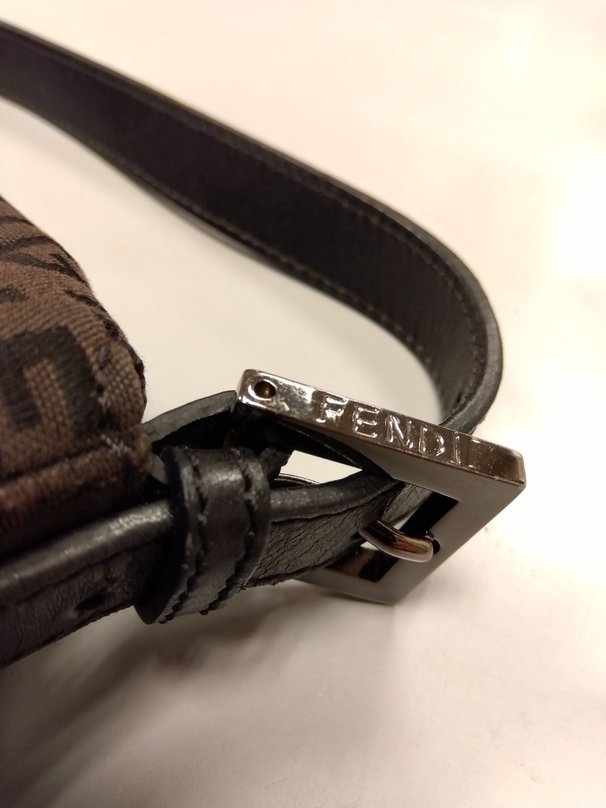 ワンショルダー ハンドバッグ