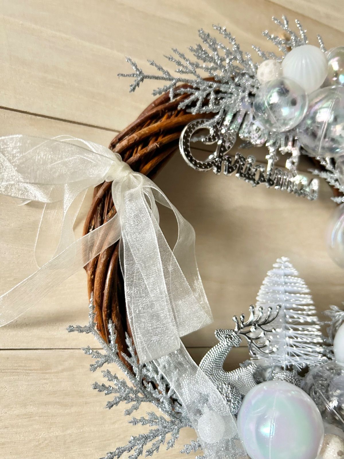 7-159クリスマスリース ホワイトクリスマス 三日月リース バブルリース