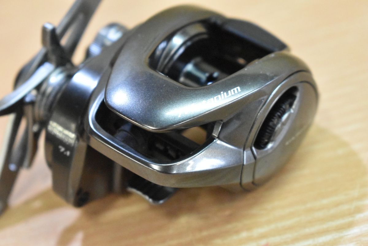 シマノ 20 メタニウム HG 右 SHIMANO Metanium ベイトリール バスフィッシング バス釣り ブラックバス 等