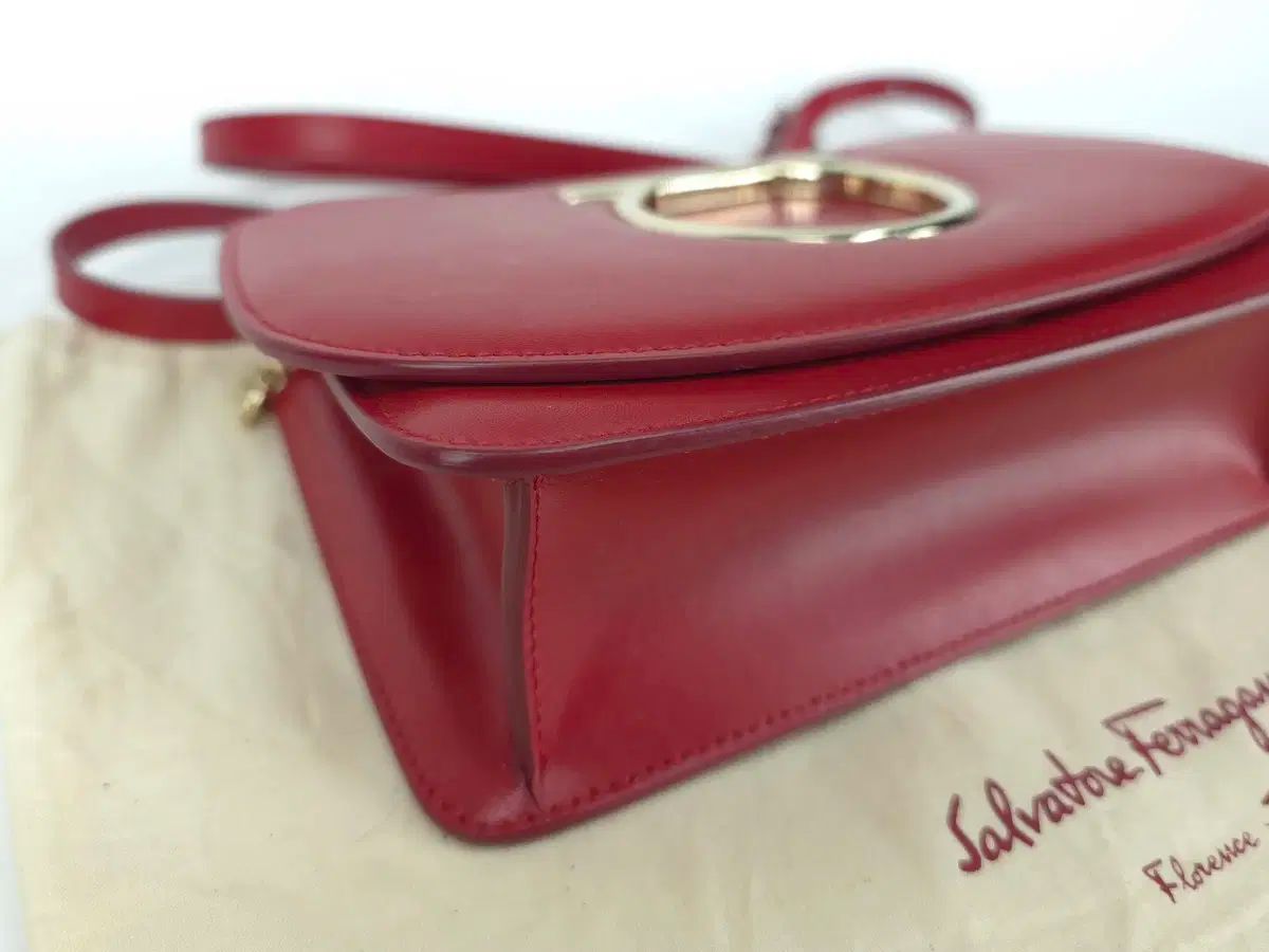 サルヴァトーレ フェラガモ