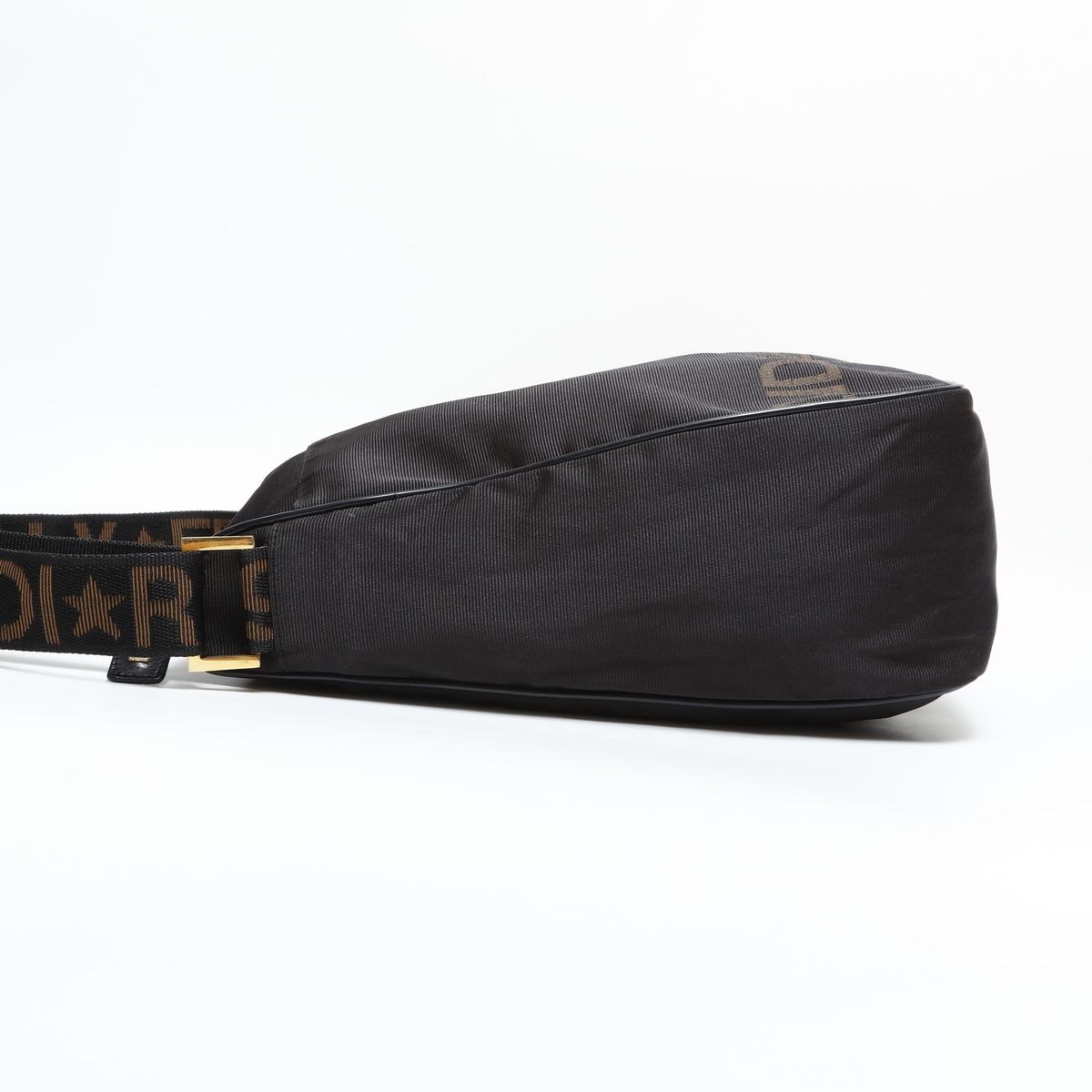 フェンディ ショルダーバッグ