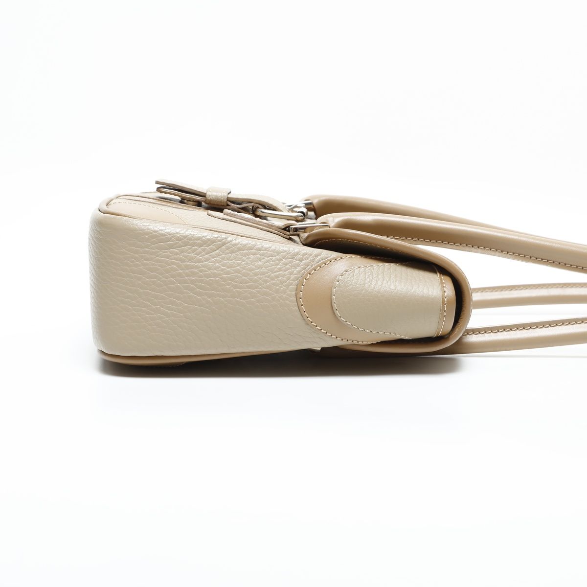 ショルダーバッグ